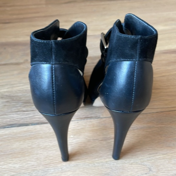 Michael Kors Isabella peep toe suede bootie shoes - Picture 4 of 10